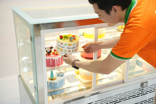 Tủ bánh kem 90cm phù hợp với mô hình nào? 