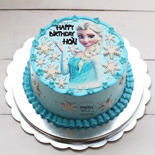 Bánh sinh nhật công chúa đơn giản 4