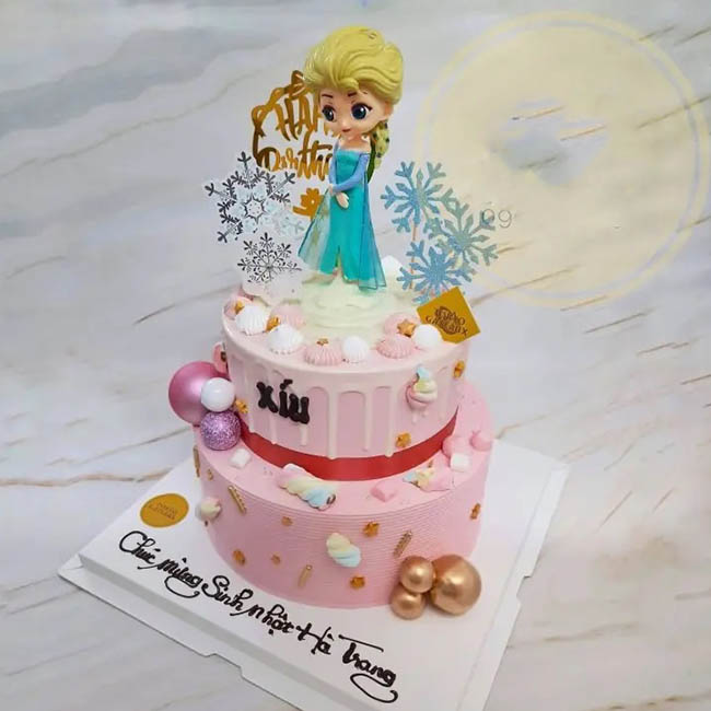 Bánh sinh nhật Elsa 2 tầng 3