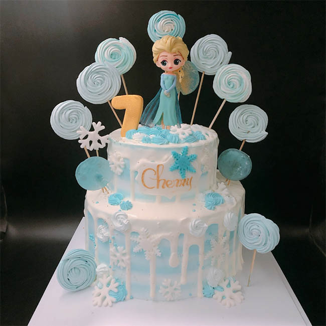 Bánh sinh nhật Elsa 2 tầng 4