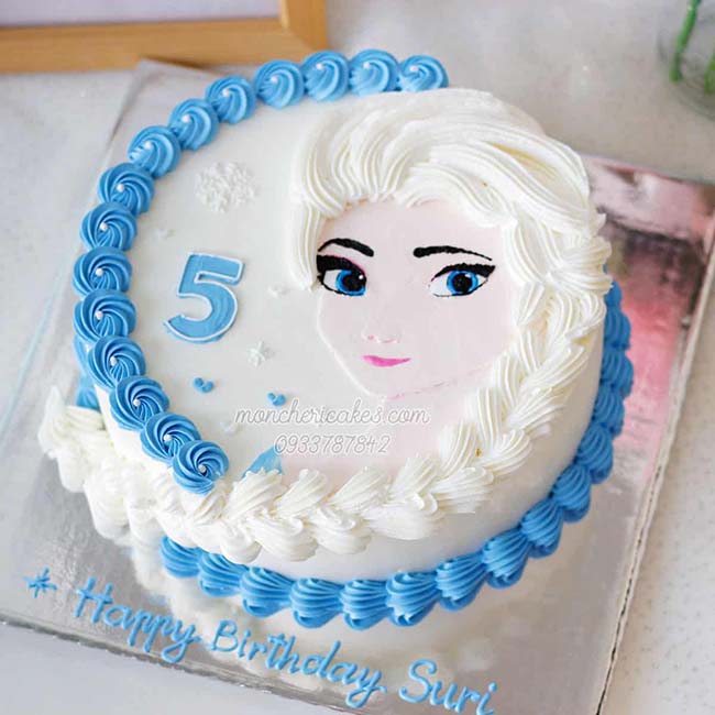 Bánh sinh nhật Elsa đơn giản