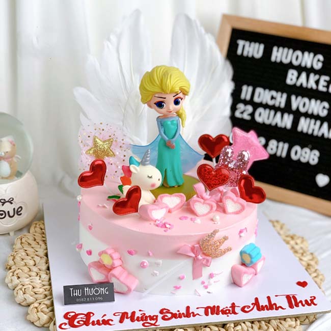 Bánh sinh nhật Elsa màu hồng 5