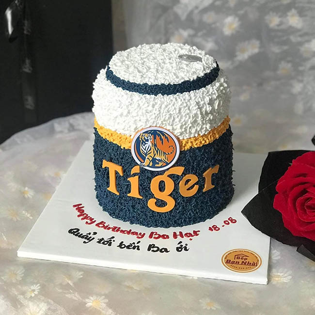 Bánh sinh nhật tặng bố hình bia Tiger 