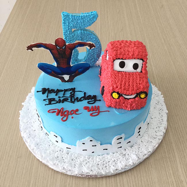 Bánh sinh nhật oto siêu nhân người nhện màu xanh 