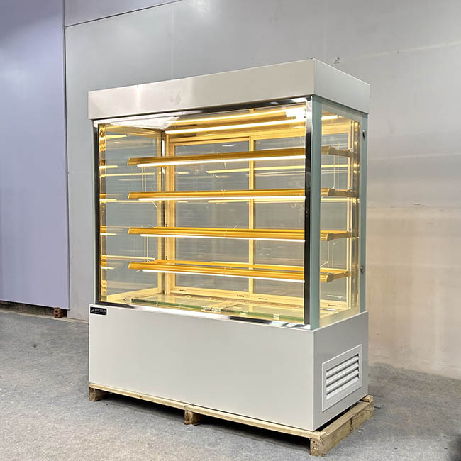 Tủ bánh kem kệ vàng 1m5 kính vuông 5 tầng trắng trái