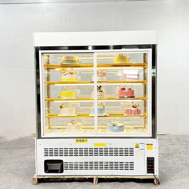 Tủ bánh kem kệ vàng 1m5 kính vuông 5 tầng trắng sau
