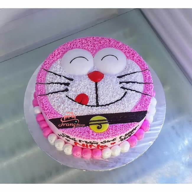 Bánh sinh nhật Doremon 1 màu hồng dành cho bé gái