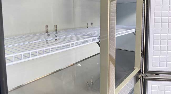 Chất liệu kim loại giữ nhiệt