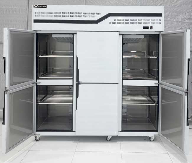 So sánh tủ đông đứng và nằm thì tủ đứng giúp tối ưu không gian hơn