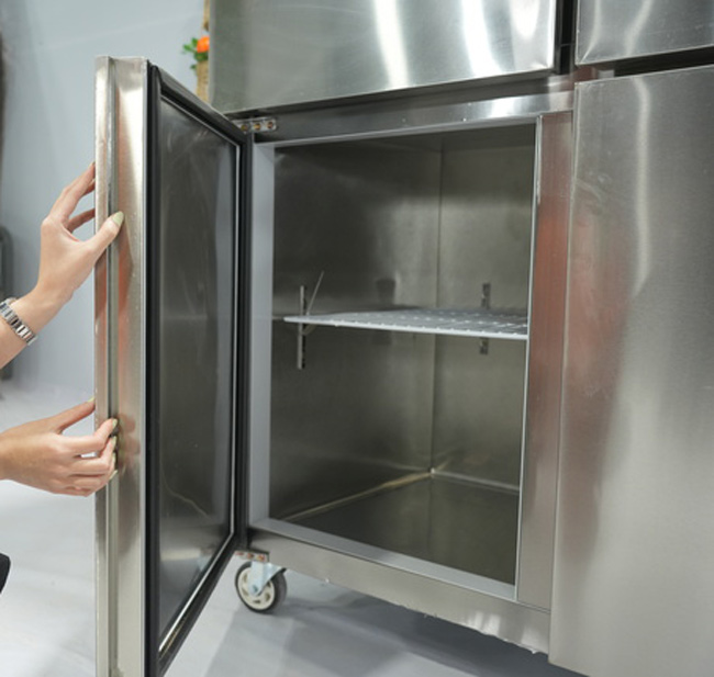 Tủ tích hợp bánh xe dễ dàng di chuyển