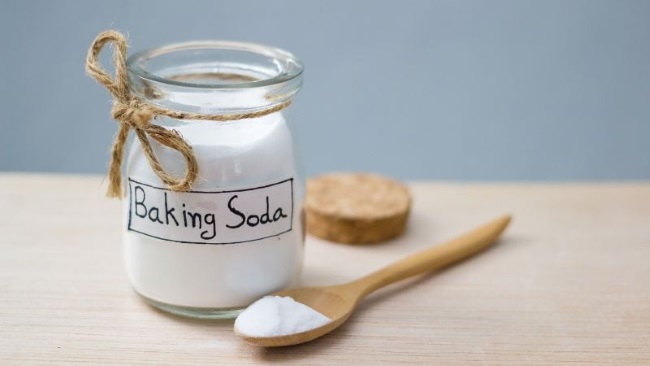 Dùng baking soda