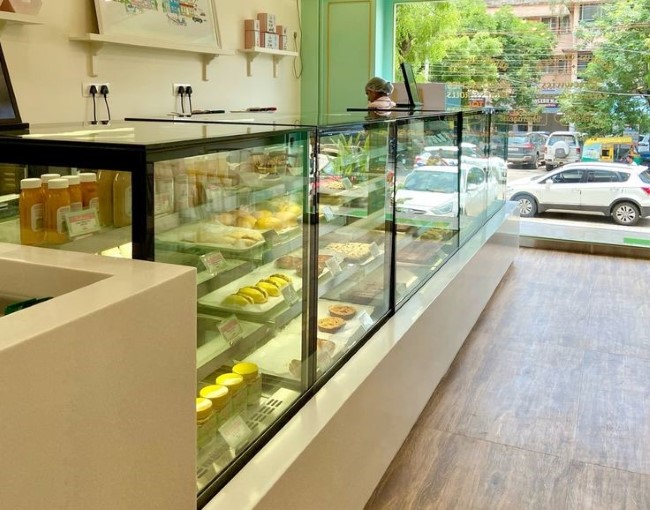 Tủ trưng bày bánh kem Đài Loan