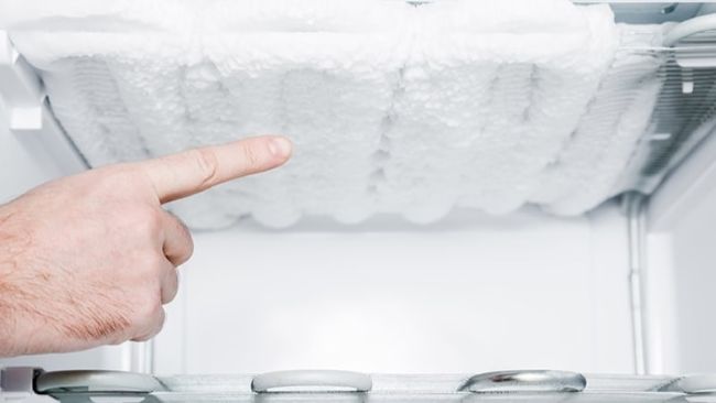 Tủ mát bị đóng tuyết