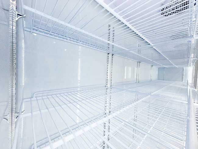 Vệ sinh tủ sạch sẽ định kỳ