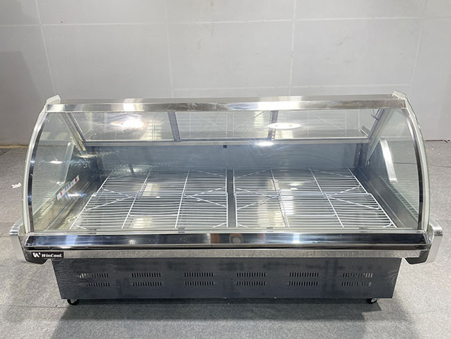 Tủ mát làm lạnh trực tiếp