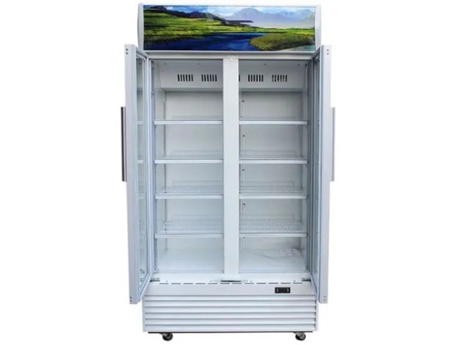 Kiểm tra bên trong ngoài tủ