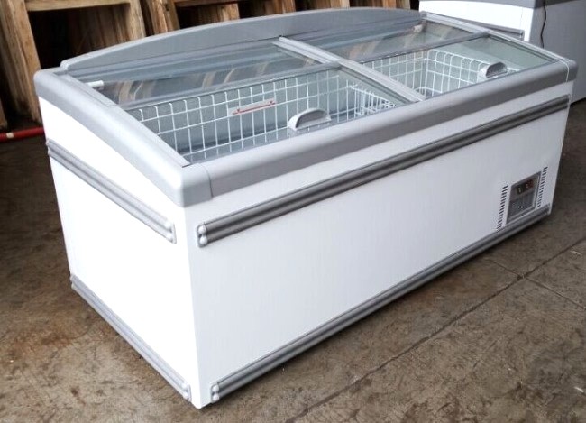 Tủ đ&ocirc;ng cũ độ mới cao