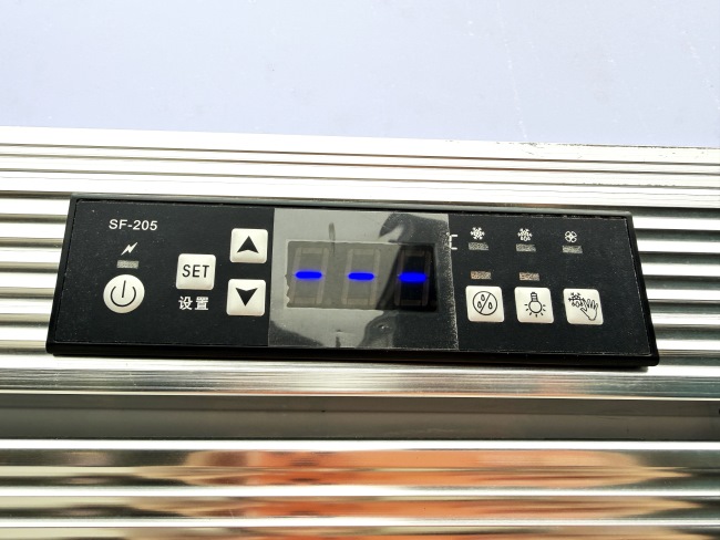 Bảng điều khiển dễ thao t&aacute;c